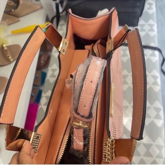 * NWT Nicole lee limited edition Paris - Picture 3 of 16